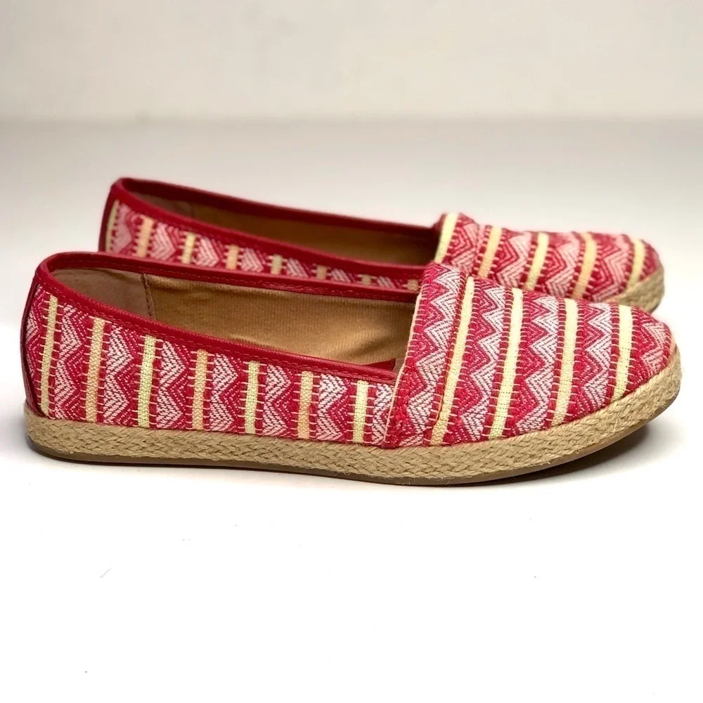 boc red geometric fabric espadrilles loafers 8